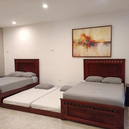 Casa Hector, Con Jacuzzi, Cerca Del Foro Gnp. Villa Mérida Eksteriør billede