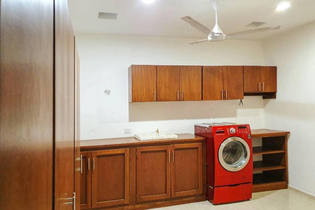 Casa Hector, Con Jacuzzi, Cerca Del Foro Gnp. Villa Mérida Eksteriør billede