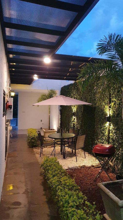 Casa Hector, Con Jacuzzi, Cerca Del Foro Gnp. Villa Mérida Eksteriør billede