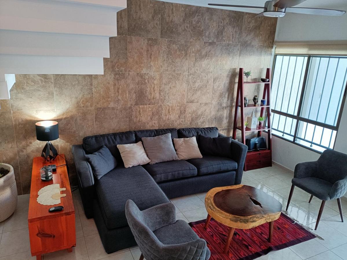 Casa Hector, Con Jacuzzi, Cerca Del Foro Gnp. Villa Mérida Eksteriør billede