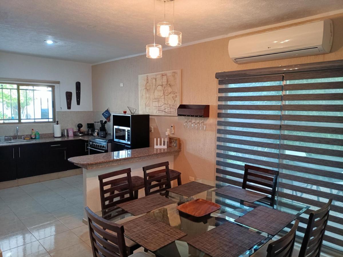 Casa Hector, Con Jacuzzi, Cerca Del Foro Gnp. Villa Mérida Eksteriør billede